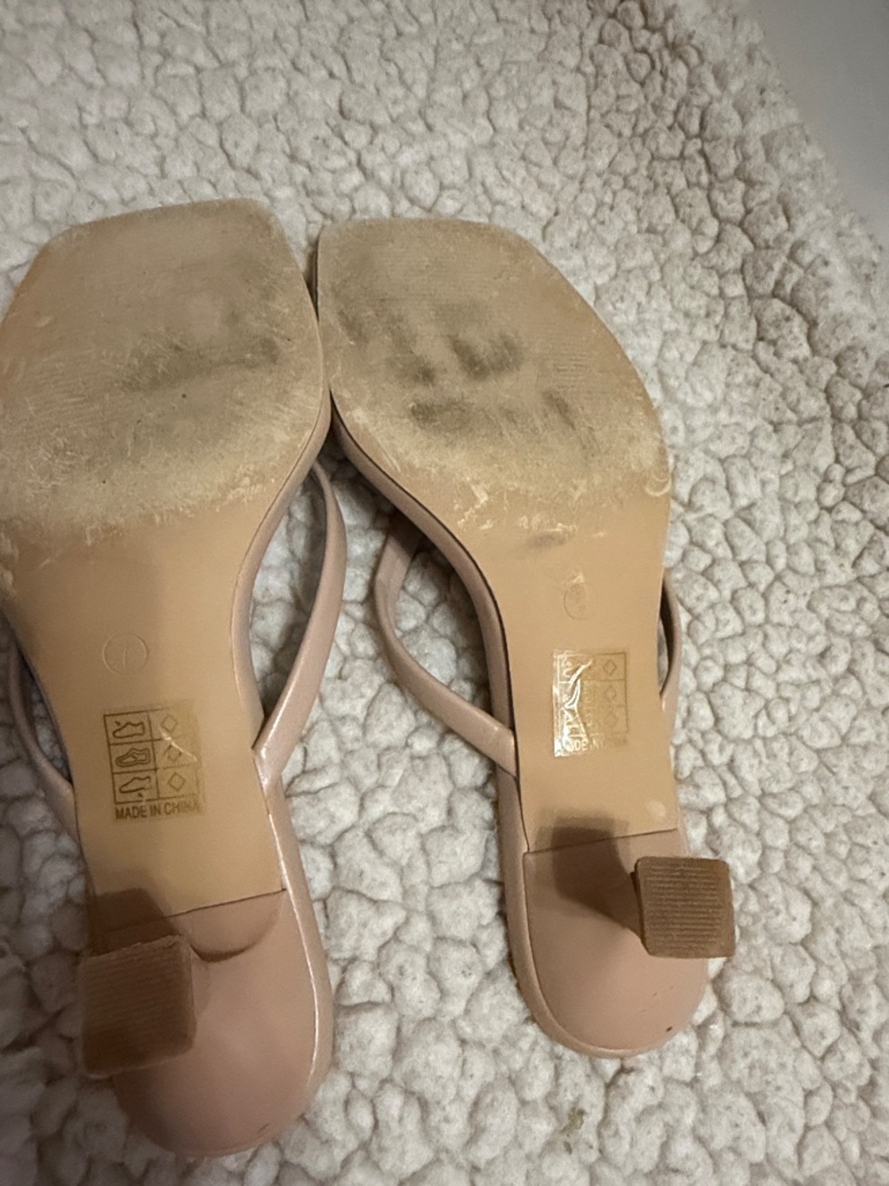Tan sandal with kitten heel - Picture 5 of 6